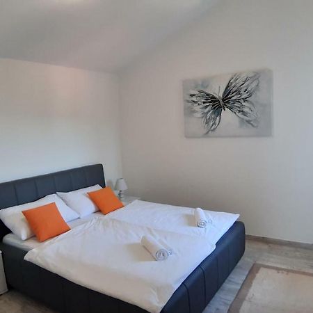 Ferienwohnung Relax Starigrad Paklenica Exterior foto