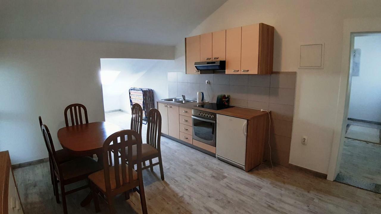 Ferienwohnung Relax Starigrad Paklenica Exterior foto