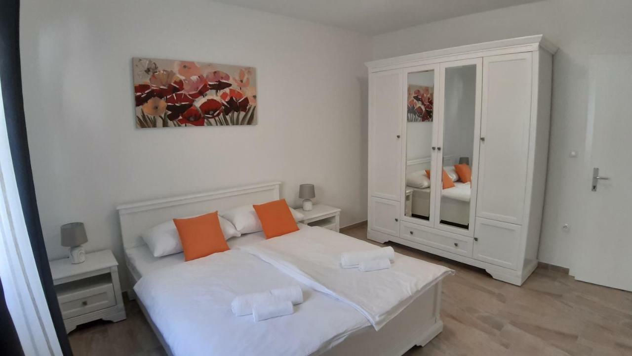Ferienwohnung Relax Starigrad Paklenica Exterior foto